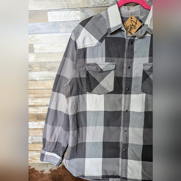 Johnny Cash Upcycled Handcrafted Button Down Gray Shirt - Picture 14 of 15